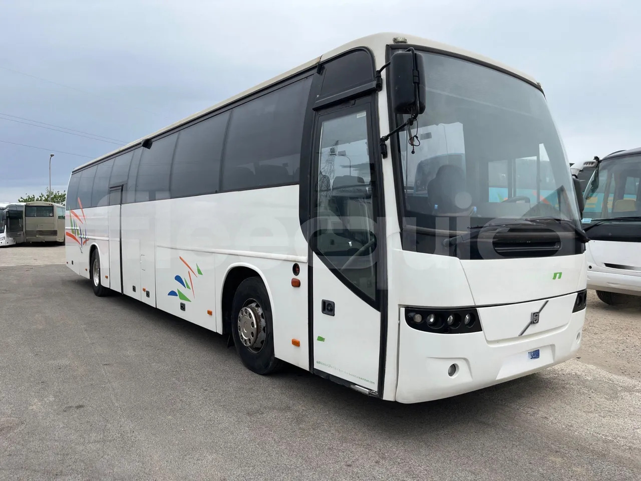 Volvo B12 - Autocarro: foto 1 Volvo B12 - Autocarro: foto 1