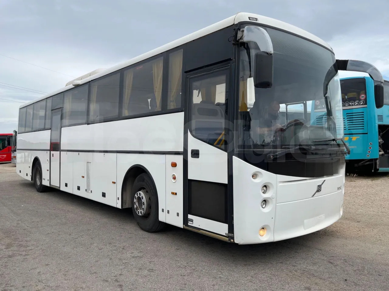 Volvo B12 - Autocarro: foto 1 Volvo B12 - Autocarro: foto 1