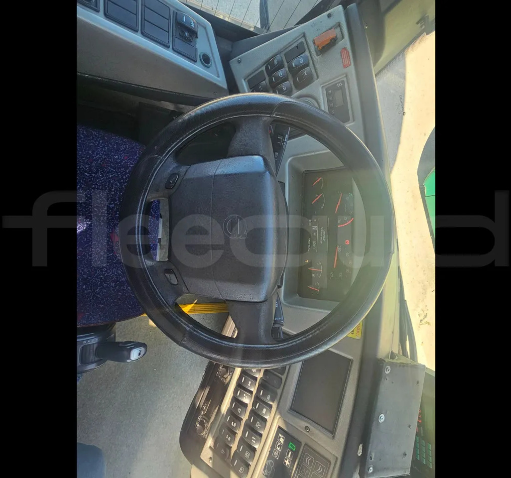 Autocarro Volvo B12B: foto 16