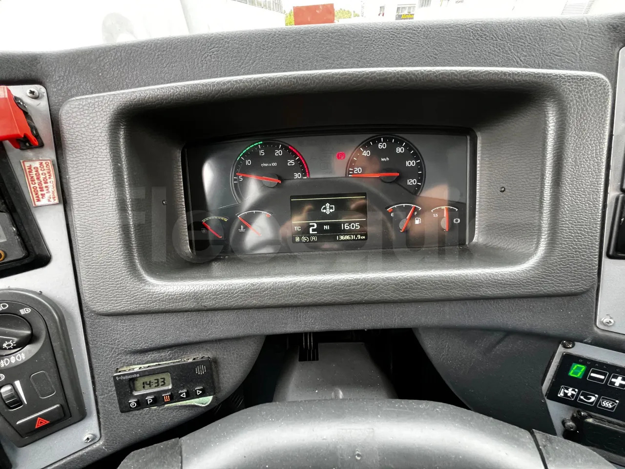 Volvo B12B - Autocarro: foto 3 Volvo B12B - Autocarro: foto 3