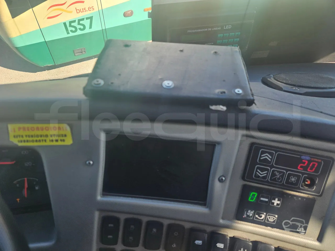 Autocarro Volvo B12B: foto 17