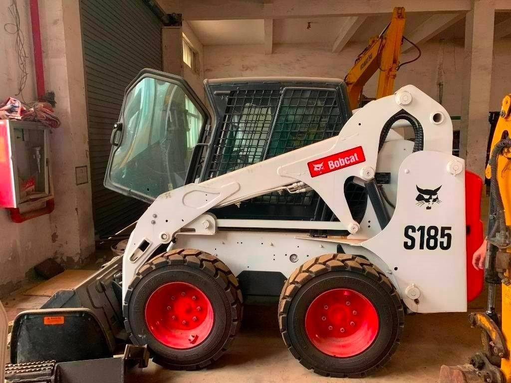 Bobcat S 185 - Mini carregadeira: foto 1 Bobcat S 185 - Mini carregadeira: foto 1