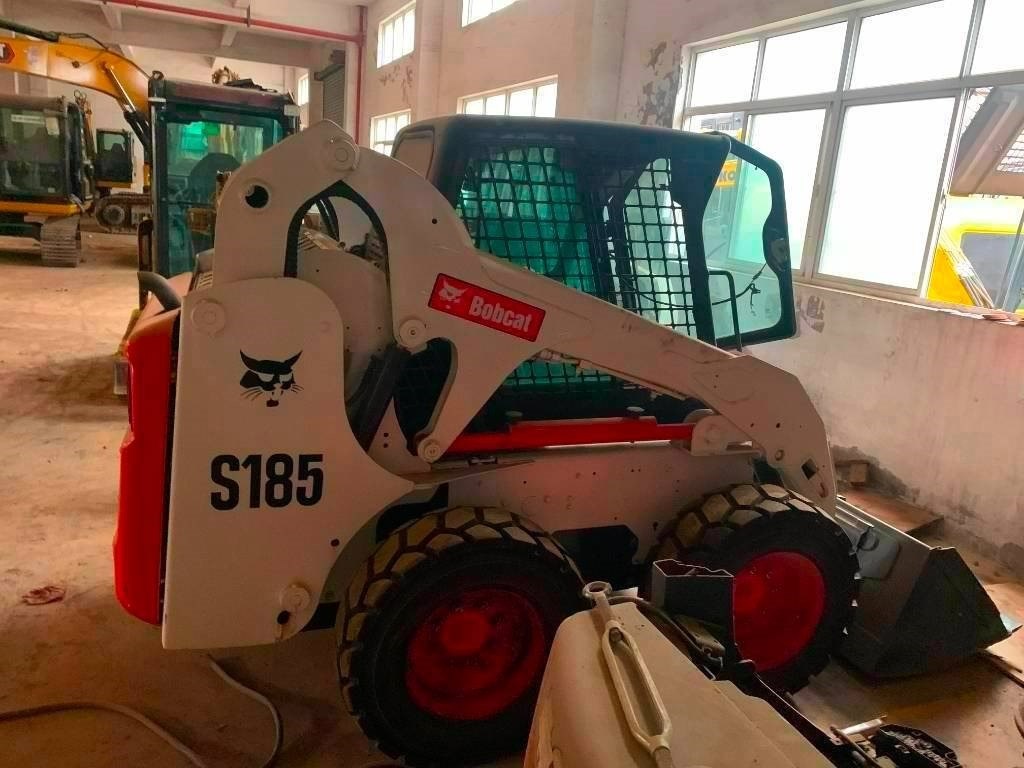 Bobcat S 185 - Mini carregadeira: foto 4 Bobcat S 185 - Mini carregadeira: foto 4