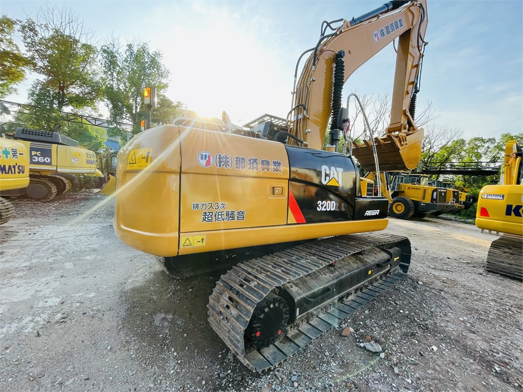 CAT 320D2 L - Escavadeira: foto 1 CAT 320D2 L - Escavadeira: foto 1