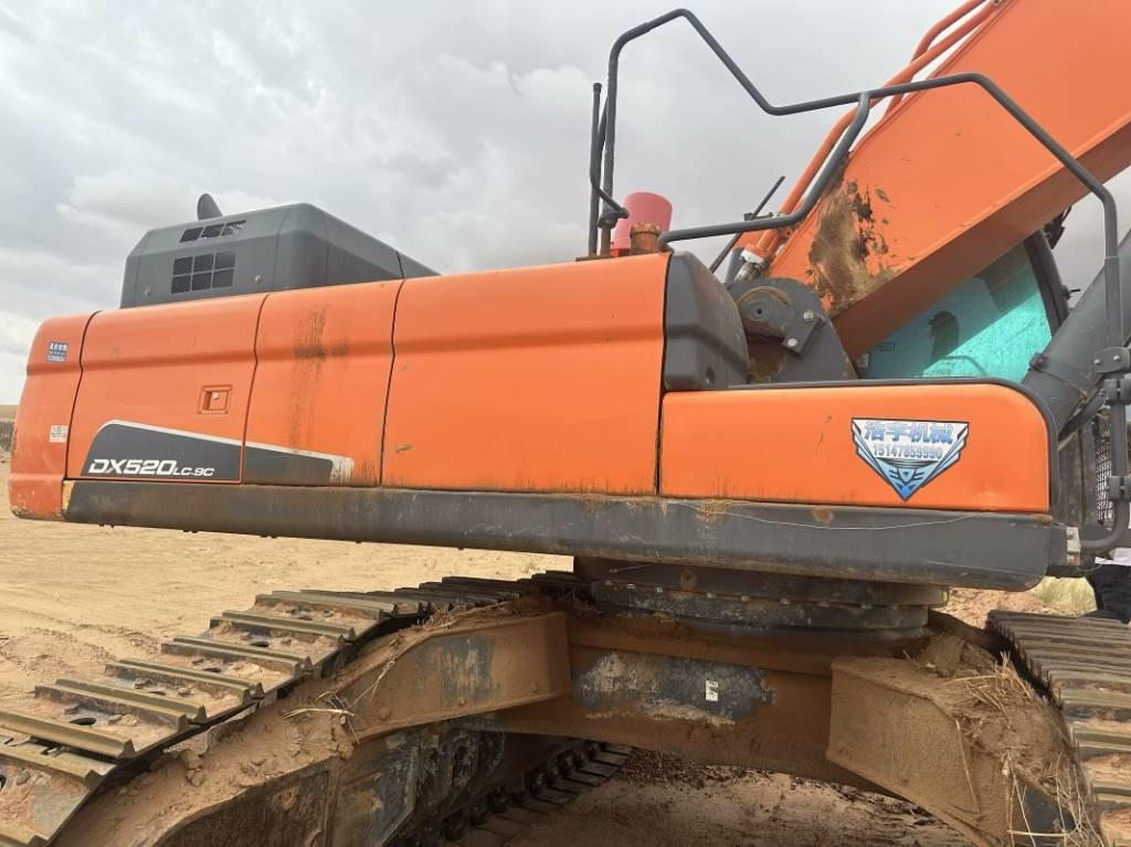 Escavadora de rastos Doosan 520LC-9C: foto 1