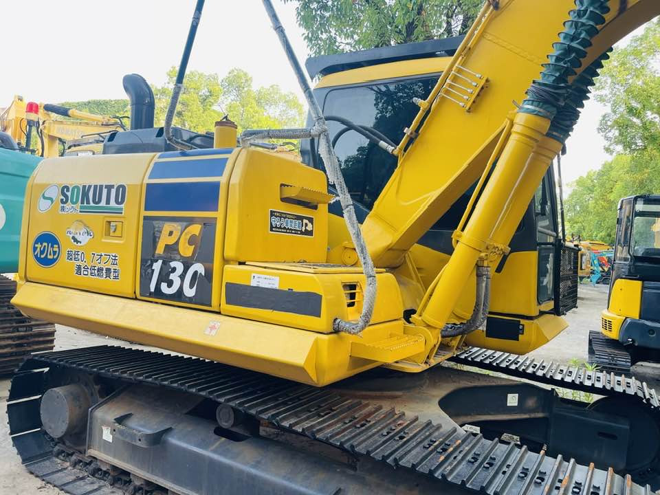 Mini escavadeira Komatsu PC130-8: foto 21