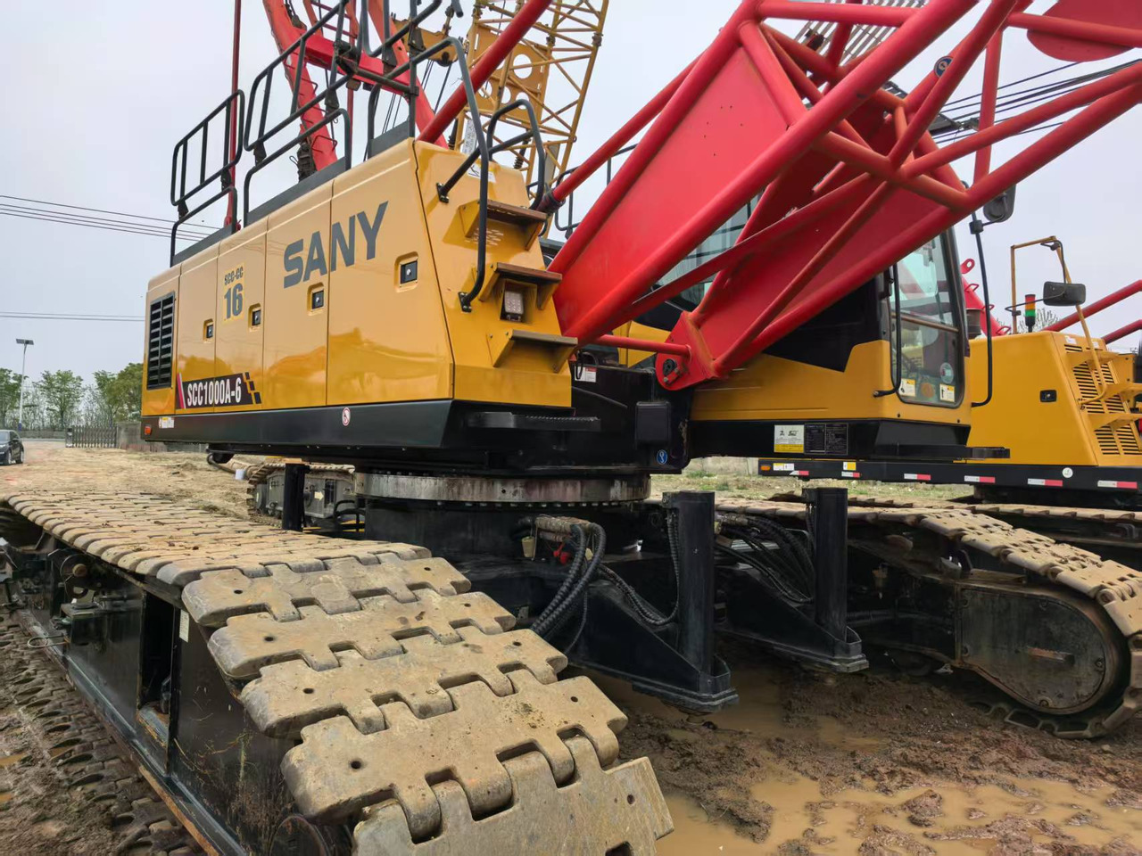 SANY SCC1000A-6 - Guindaste sobre esteiras: foto 2 SANY SCC1000A-6 - Guindaste sobre esteiras: foto 2