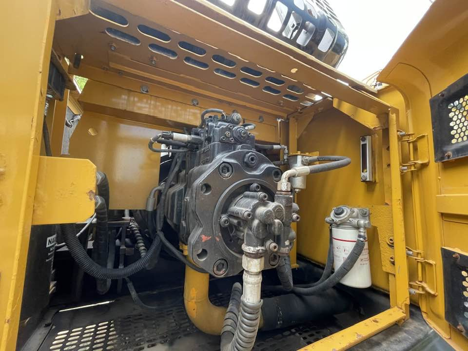 Escavadeira SANY SY305H: foto 10