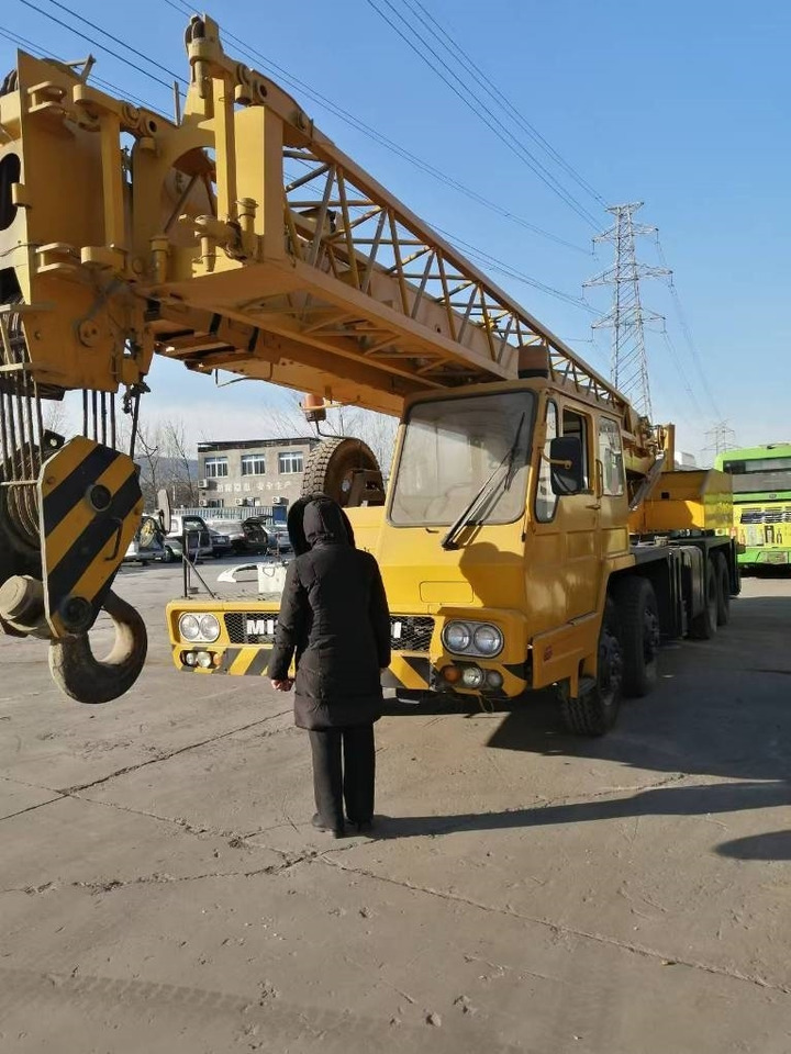 Tadano TL 300 E - Guindaste móvel: foto 1 Tadano TL 300 E - Guindaste móvel: foto 1