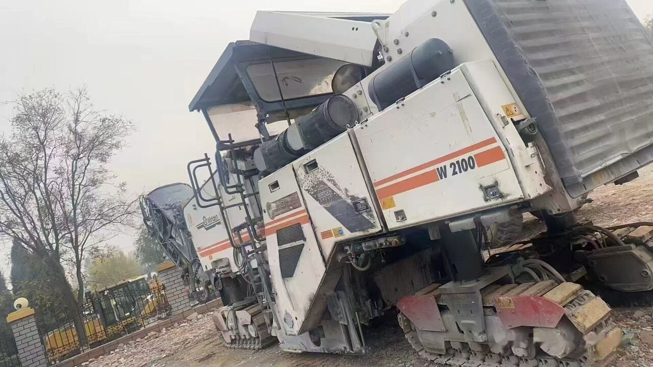 Wirtgen W2100 - Aplainadora (Fresadora): foto 4 Wirtgen W2100 - Aplainadora (Fresadora): foto 4