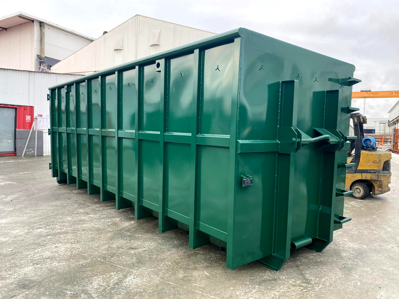 Metal-K Kontener/Abrollcontainer KP40S - Contentor ampliroll: foto 1 Metal-K Kontener/Abrollcontainer KP40S - Contentor ampliroll: foto 1