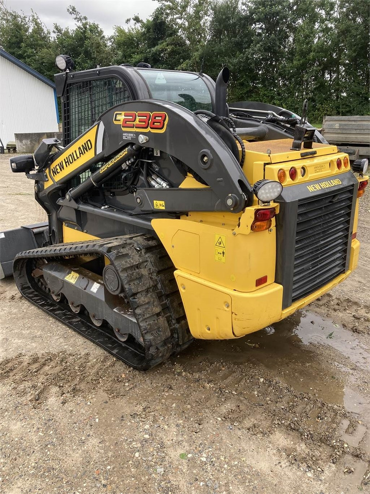 Mini carregadeira de esteiras New Holland C 238 LOADER: foto 7