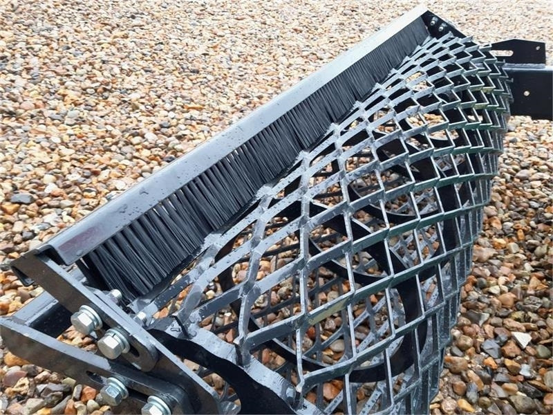 Dk-Tec - Maquina para lavrar a terra: foto 5 Dk-Tec - Maquina para lavrar a terra: foto 5