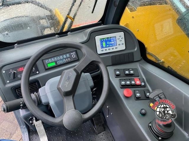 - - - XCMG XC6-2506E - Empilhador telescópico: foto 4 - - - XCMG XC6-2506E - Empilhador telescópico: foto 4