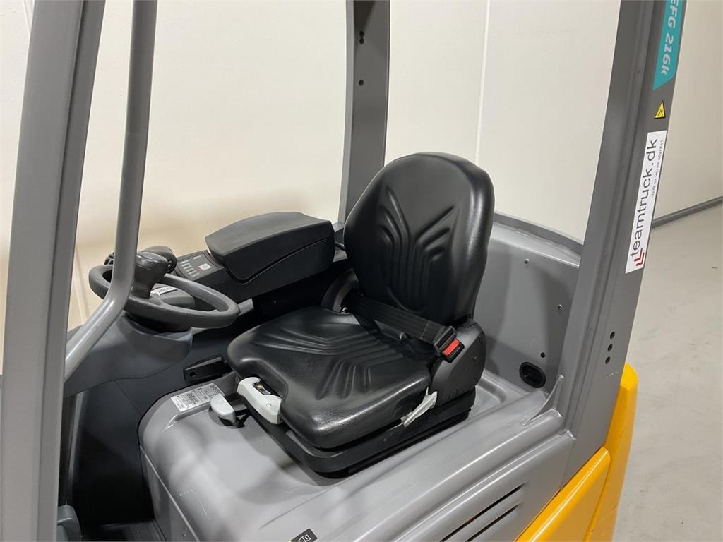 Jungheinrich EFG 216 K - Empilhadeira elétrica: foto 5 Jungheinrich EFG 216 K - Empilhadeira elétrica: foto 5