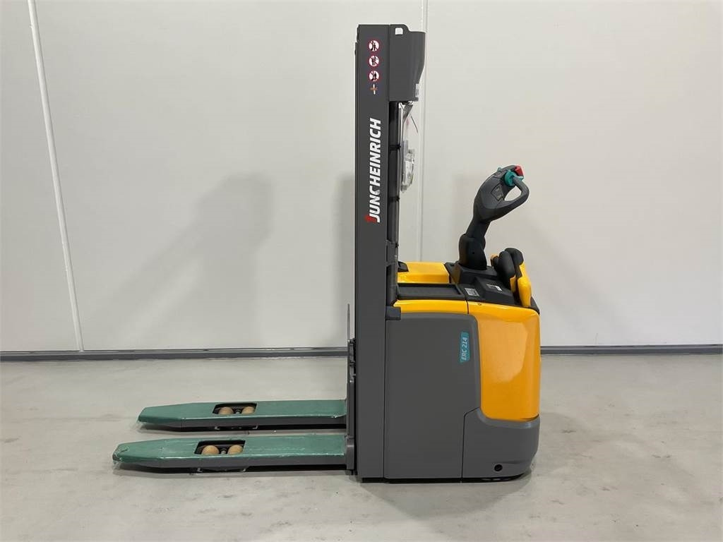 Jungheinrich ERC 214 - Stacker: foto 3 Jungheinrich ERC 214 - Stacker: foto 3