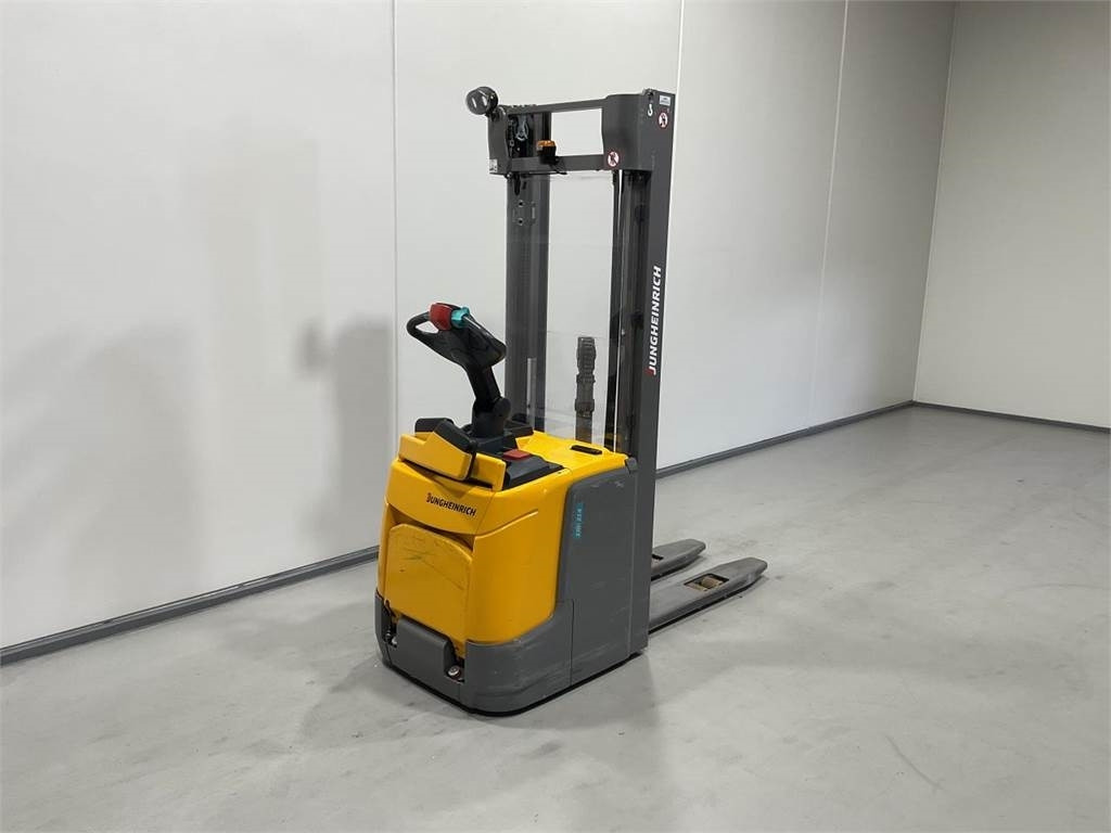 Jungheinrich ERC 214 - Stacker: foto 2 Jungheinrich ERC 214 - Stacker: foto 2