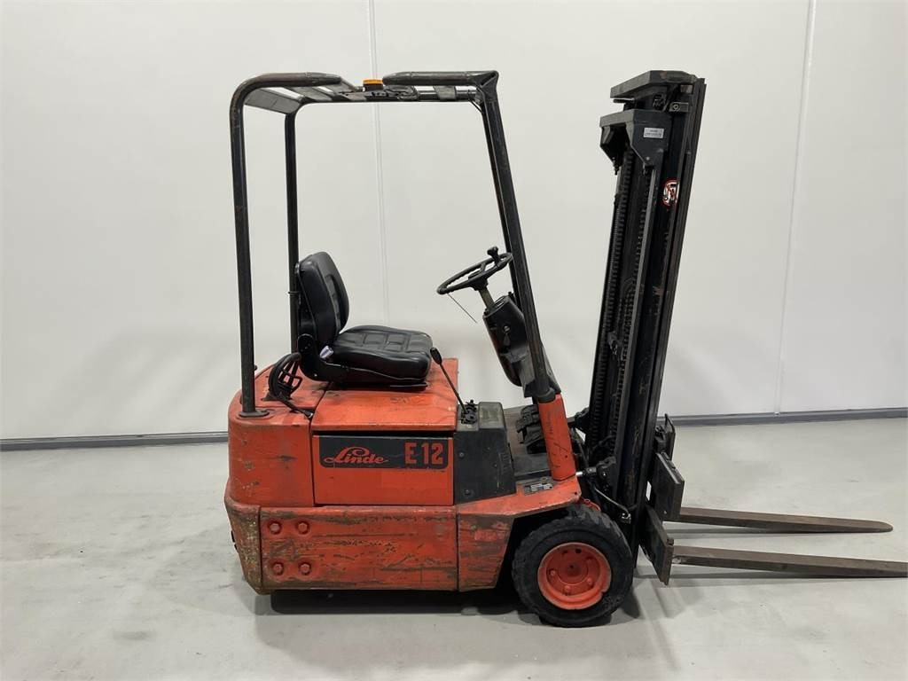 Linde E12 - Empilhadeira elétrica: foto 1 Linde E12 - Empilhadeira elétrica: foto 1