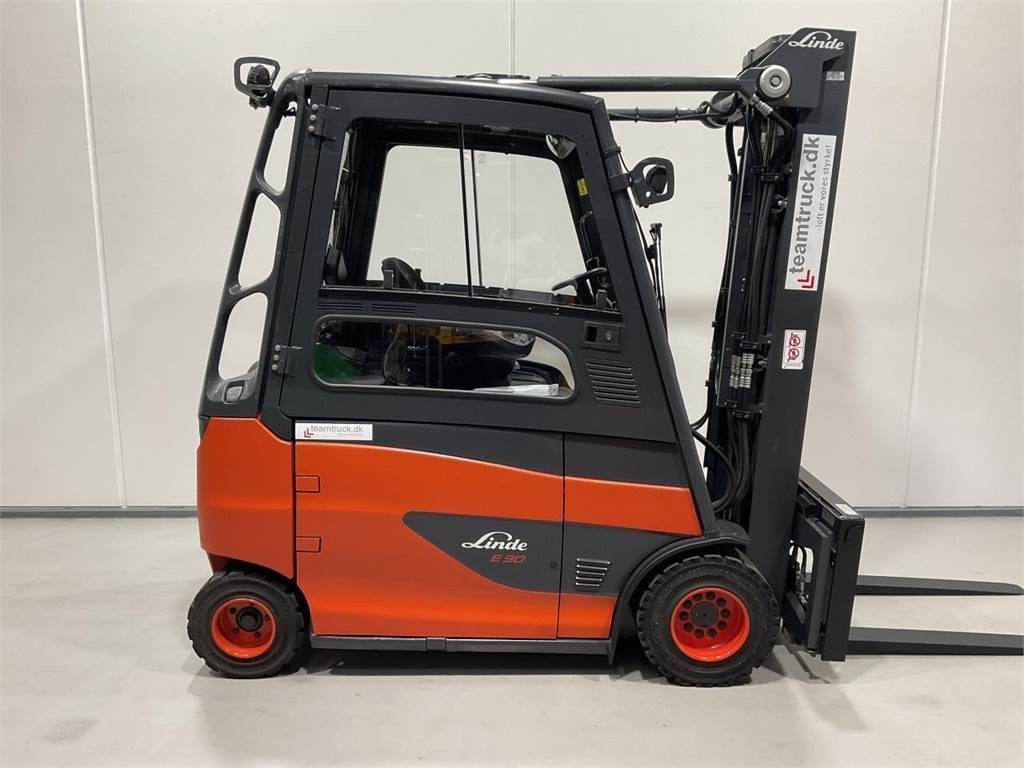 Linde E30 - Empilhadeira elétrica: foto 1 Linde E30 - Empilhadeira elétrica: foto 1