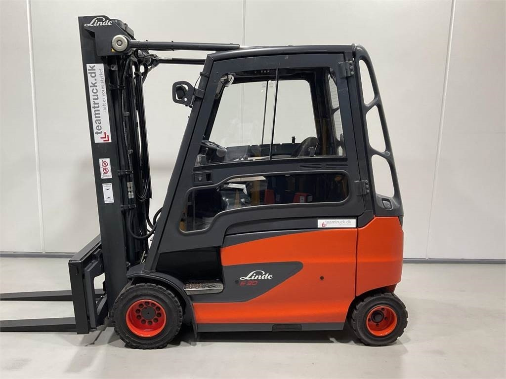 Linde E30 - Empilhadeira elétrica: foto 3 Linde E30 - Empilhadeira elétrica: foto 3