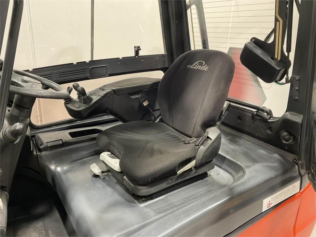 Linde E30 - Empilhadeira elétrica: foto 5 Linde E30 - Empilhadeira elétrica: foto 5
