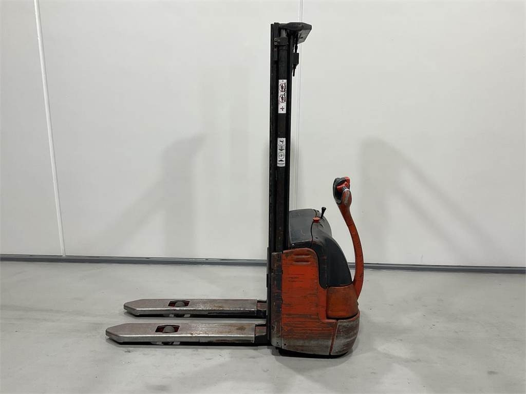 Linde L12 - Stacker: foto 3 Linde L12 - Stacker: foto 3
