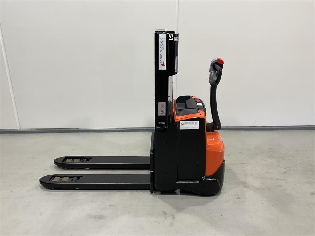 Toyota SWE200D - Stacker: foto 3 Toyota SWE200D - Stacker: foto 3
