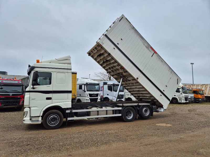 DAF XF 530 6x2 //Volume tipper// - Caminhão basculante: foto 2 DAF XF 530 6x2 //Volume tipper// - Caminhão basculante: foto 2