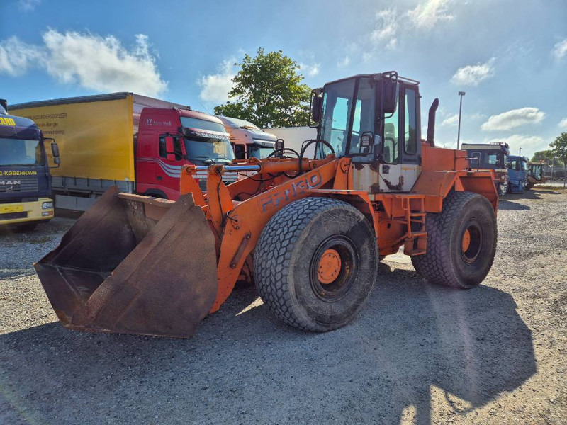 Hitachi FR 130 - Carregadeira de rodas: foto 1 Hitachi FR 130 - Carregadeira de rodas: foto 1