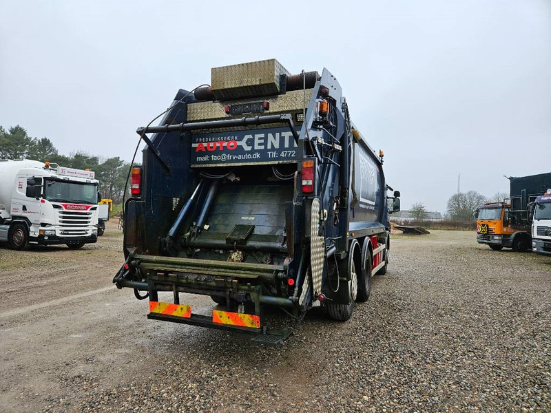 Scania P 320 6x2/4 - Norba 22 m3 (2016) - Caminhão de lixo: foto 5 Scania P 320 6x2/4 - Norba 22 m3 (2016) - Caminhão de lixo: foto 5