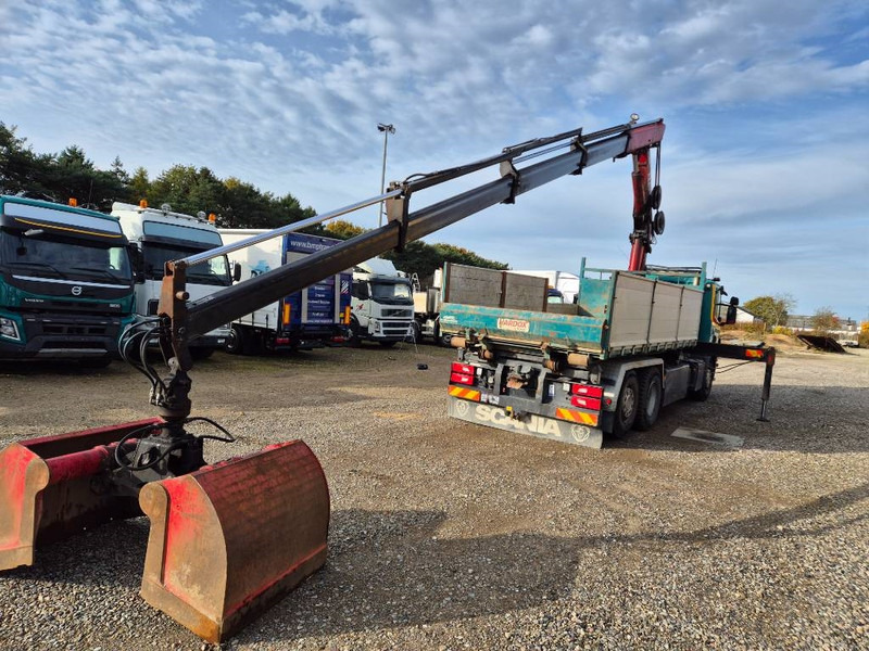 Scania P450 6x2/4 // HMF 2223 K4 // 3-way tip - Caminhão grua: foto 3 Scania P450 6x2/4 // HMF 2223 K4 // 3-way tip - Caminhão grua: foto 3