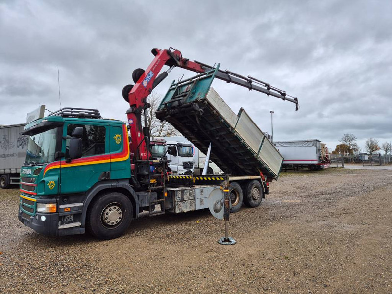 Scania P450 6x2/4 // HMF 2620 K5 // 3-way tip - Caminhão grua: foto 1 Scania P450 6x2/4 // HMF 2620 K5 // 3-way tip - Caminhão grua: foto 1