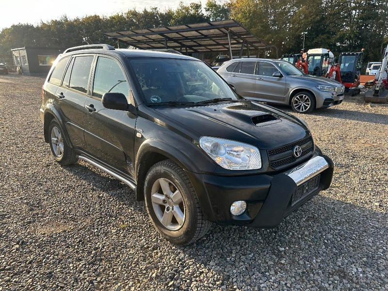 Toyota RAV4 2.0D 4x4 - Furgão: foto 2 Toyota RAV4 2.0D 4x4 - Furgão: foto 2