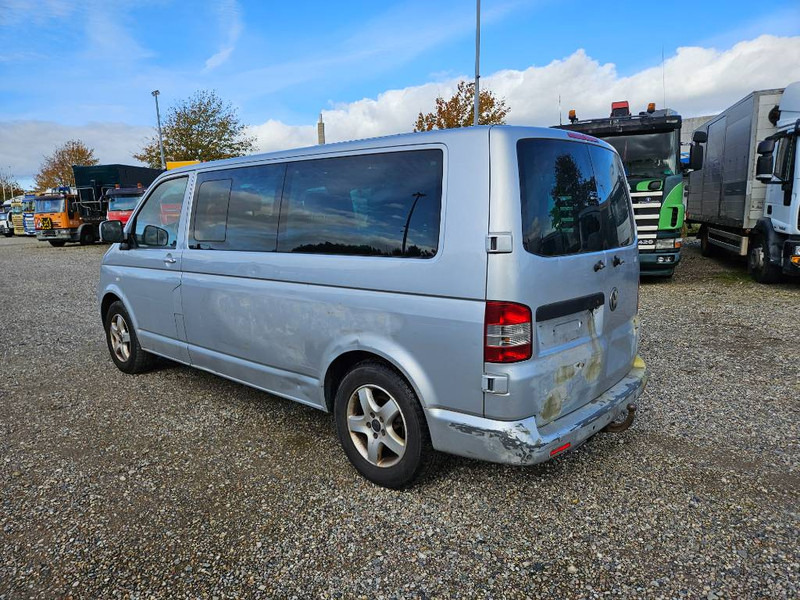 Volkswagen Caravelle 2,5 TDi 130 Comfortline 9prs 4d - Micro-ônibus, Furgão de passageiros: foto 3 Volkswagen Caravelle 2,5 TDi 130 Comfortline 9prs 4d - Micro-ônibus, Furgão de passageiros: foto 3