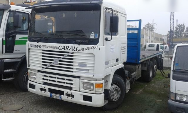 Volvo F.10 - Camião de caixa aberta/ Plataforma: foto 1 Volvo F.10 - Camião de caixa aberta/ Plataforma: foto 1