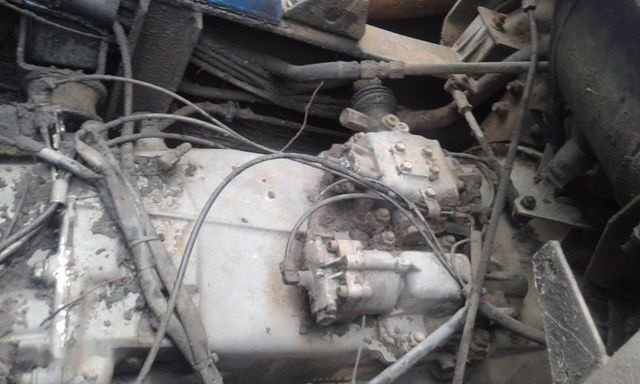 Volvo F.10 - Camião de caixa aberta/ Plataforma: foto 5 Volvo F.10 - Camião de caixa aberta/ Plataforma: foto 5