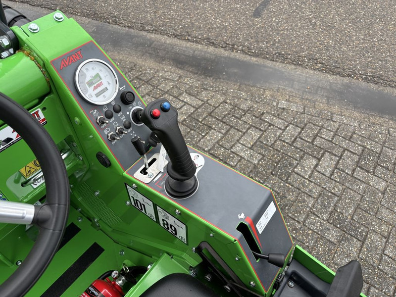 Carregadeira de rodas nuevo Avant 423 TDL: foto 10
