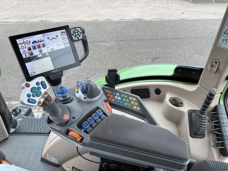 Fendt 720 S4 Vario Profi Plus - Trator: foto 5 Fendt 720 S4 Vario Profi Plus - Trator: foto 5