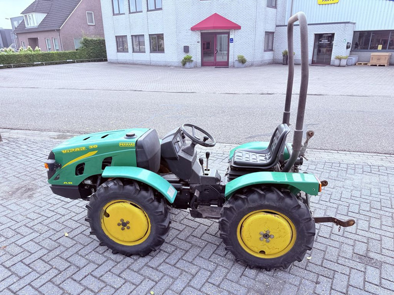 Trator Ferrari VIPAR F30L AR: foto 12