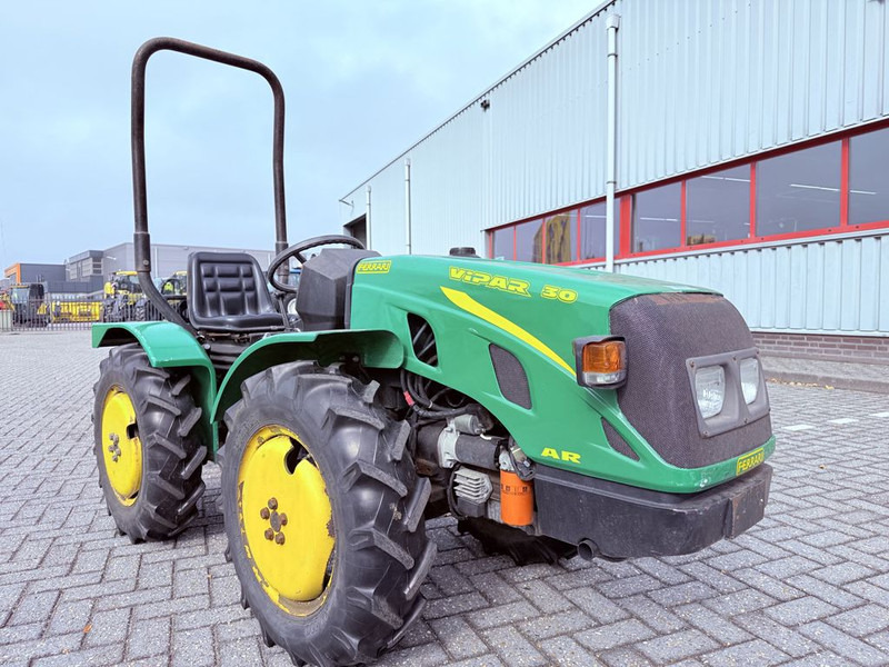 Ferrari VIPAR F30L AR - Trator: foto 2 Ferrari VIPAR F30L AR - Trator: foto 2