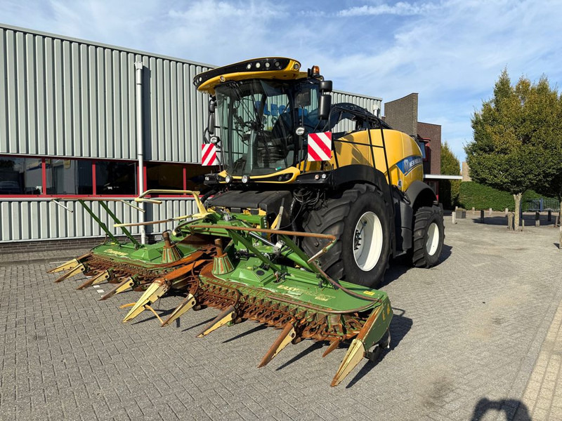 New Holland FR550 Forage Cruiser + Krone Easycollect - Picadora de forragem automotriz: foto 2 New Holland FR550 Forage Cruiser + Krone Easycollect - Picadora de forragem automotriz: foto 2