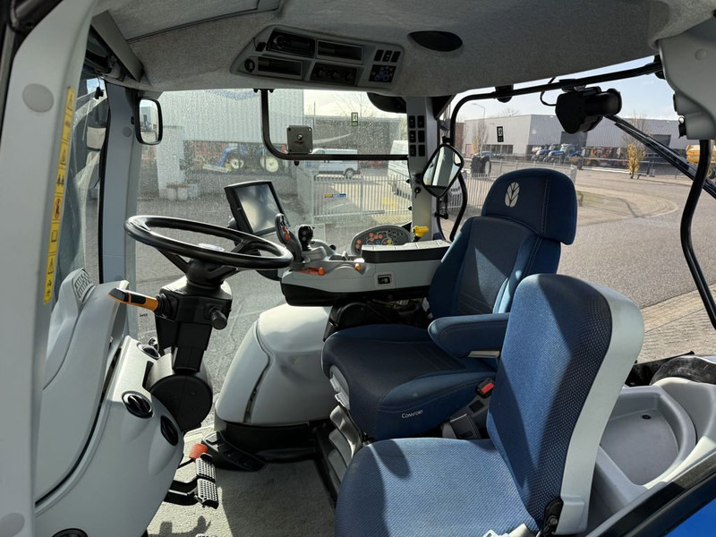 New Holland T7.210 AC Stage V + TL770 Voorlader - Trator: foto 5 New Holland T7.210 AC Stage V + TL770 Voorlader - Trator: foto 5