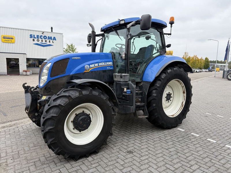 New Holland T7.210 Auto Command - Trator: foto 1 New Holland T7.210 Auto Command - Trator: foto 1