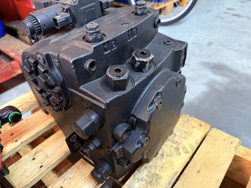 Sauer Danfoss H1P147R Piston Pump 83005011 - Peça de reposição de Máquina de construção: foto 3 Sauer Danfoss H1P147R Piston Pump 83005011 - Peça de reposição de Máquina de construção: foto 3