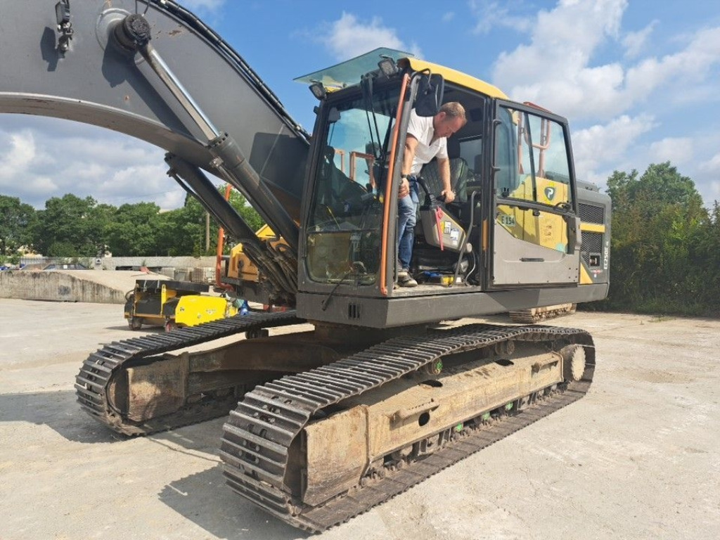 VOLVO EC250E NL - Escavadora de rastos: foto 2 VOLVO EC250E NL - Escavadora de rastos: foto 2