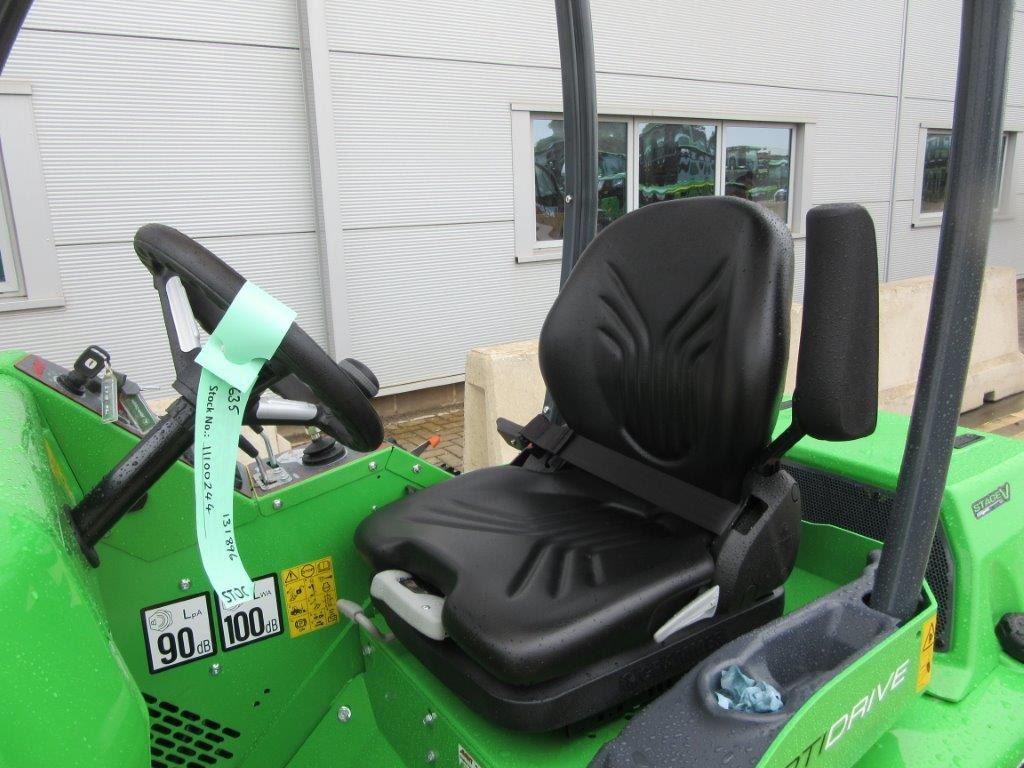 Carregadeira articulada nuevo AVANT 635i: foto 9