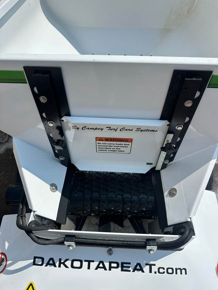 Dakota 310 Pedestrian Top Dresser - Equipamentos para jardinagem: foto 5 Dakota 310 Pedestrian Top Dresser - Equipamentos para jardinagem: foto 5