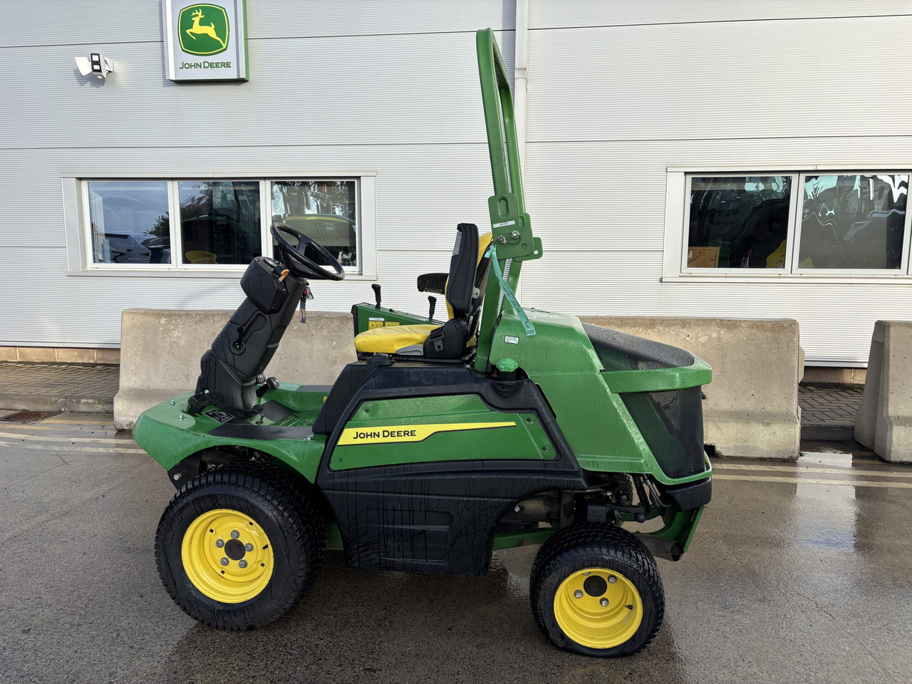 John Deere 1570 Power Unit - Cortador de grama: foto 1 John Deere 1570 Power Unit - Cortador de grama: foto 1