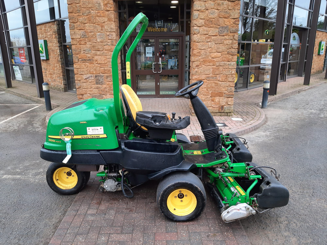 John Deere 2500E greens triple mower - Cortador de grama: foto 2 John Deere 2500E greens triple mower - Cortador de grama: foto 2
