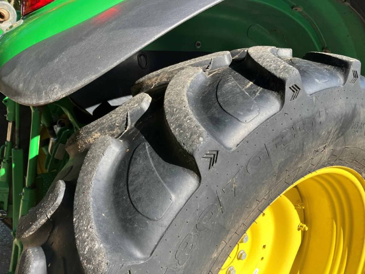 John Deere 5100M - Trator: foto 3 John Deere 5100M - Trator: foto 3